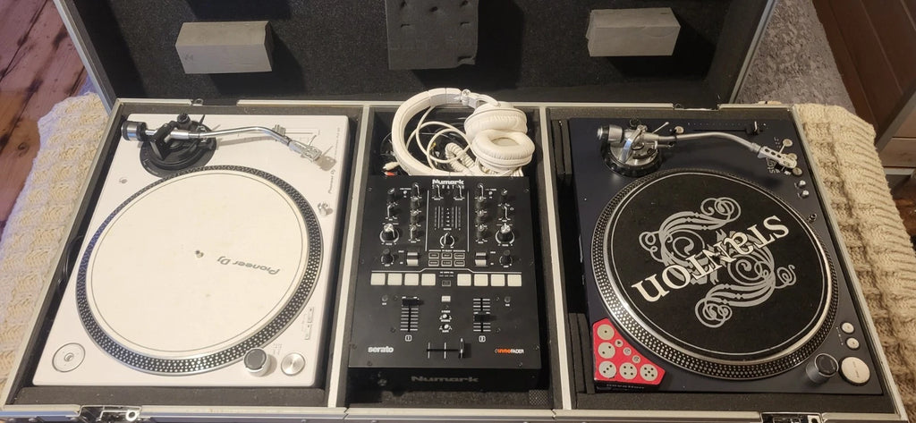 Oldskool DJ Setup Turntables Mixer Headphones And Road Ready Coffin